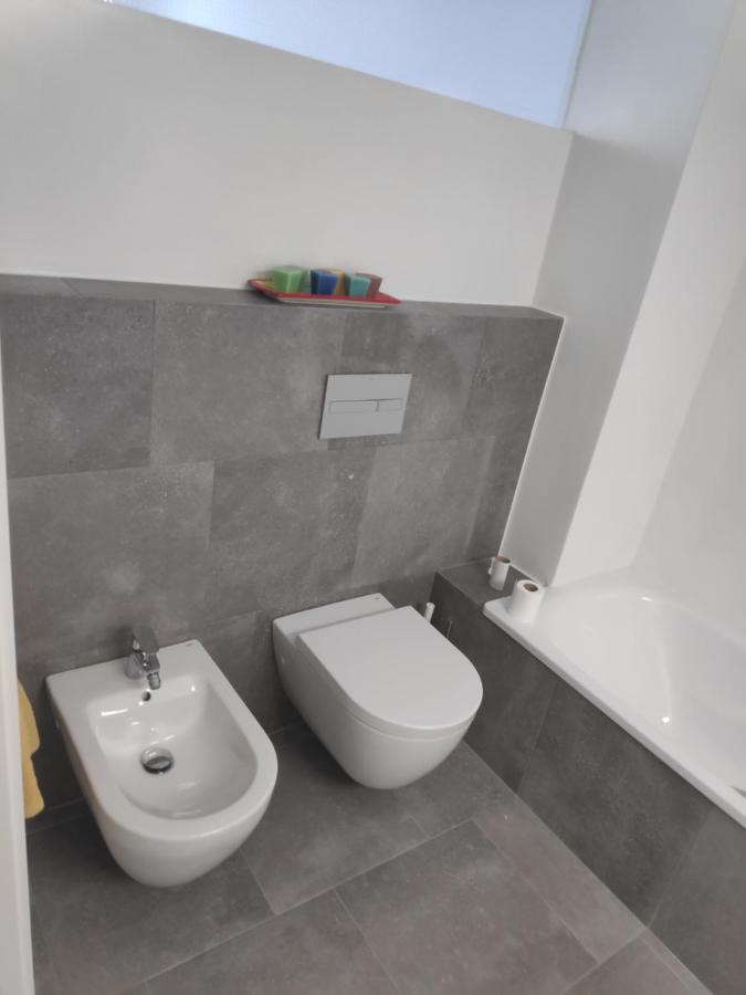 Apartment Close To The Beach With Free Parking Badalona Kültér fotó