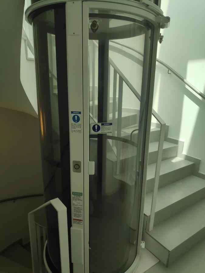 Apartment Close To The Beach With Free Parking Badalona Kültér fotó